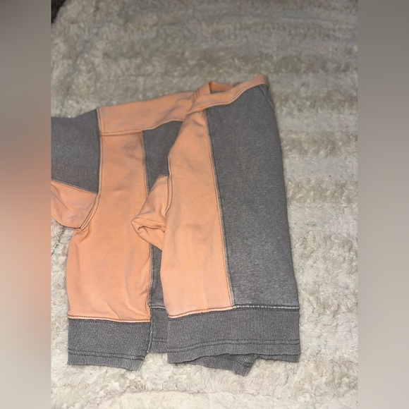 Women’s Free People Movement Heather Grey Melon Intercept Colorblock Pullover - Picture 11 of 14